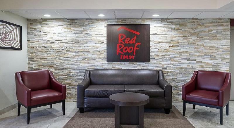 Red Roof Inn Tampa Bay - Сент-Питерсберг Экстерьер фото